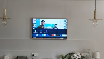 tv mural 